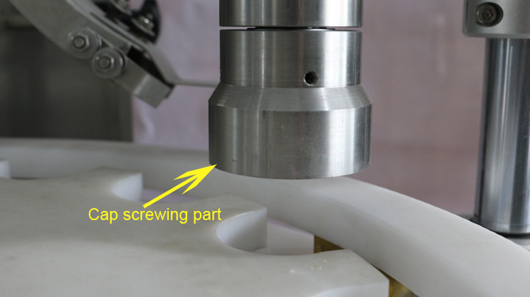 ผลิต 5 แกลลอนเครื่องบรรจุขี้ผึ้งร้อนเครื่องบรรจุซองน้ำบรรจุเครื่องปิดผนึก