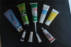 เครื่องบรรจุหลอดเครื่องสำอางล้ำเสียงปิดผนึก